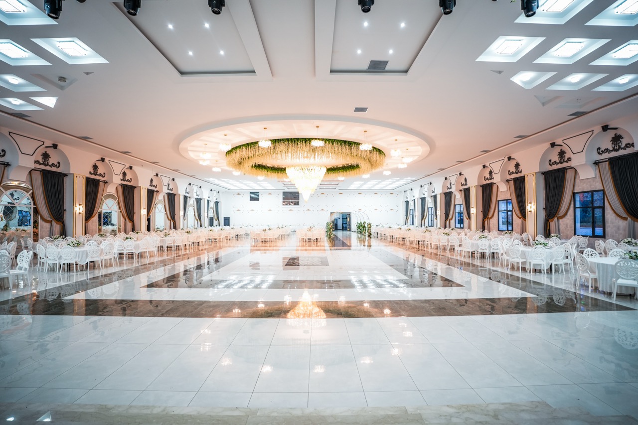 Mahabad Salonu